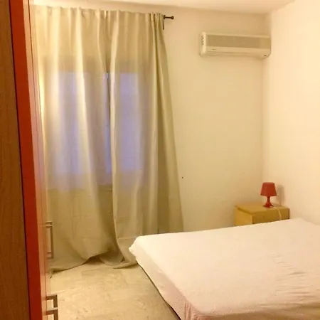 With 2 Bedrooms In With Balcony 50 M From The Beach * Rossano Stazione