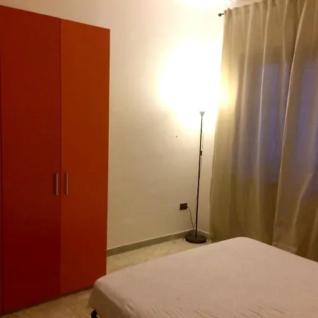 With 2 Bedrooms In With Balcony 50 M From The Beach